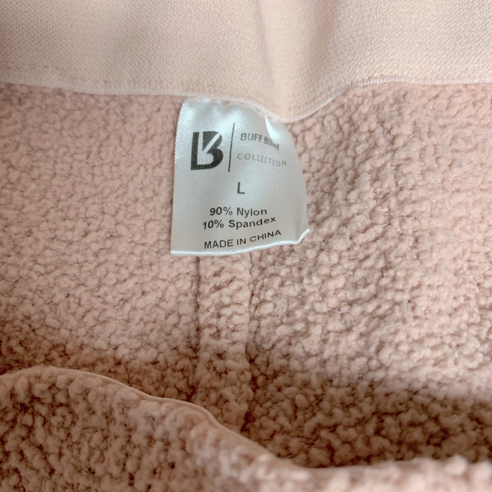 BuffBunny Pink Loop Yarn Nubby Fleece Shorts Size L - Picture 3 of 4